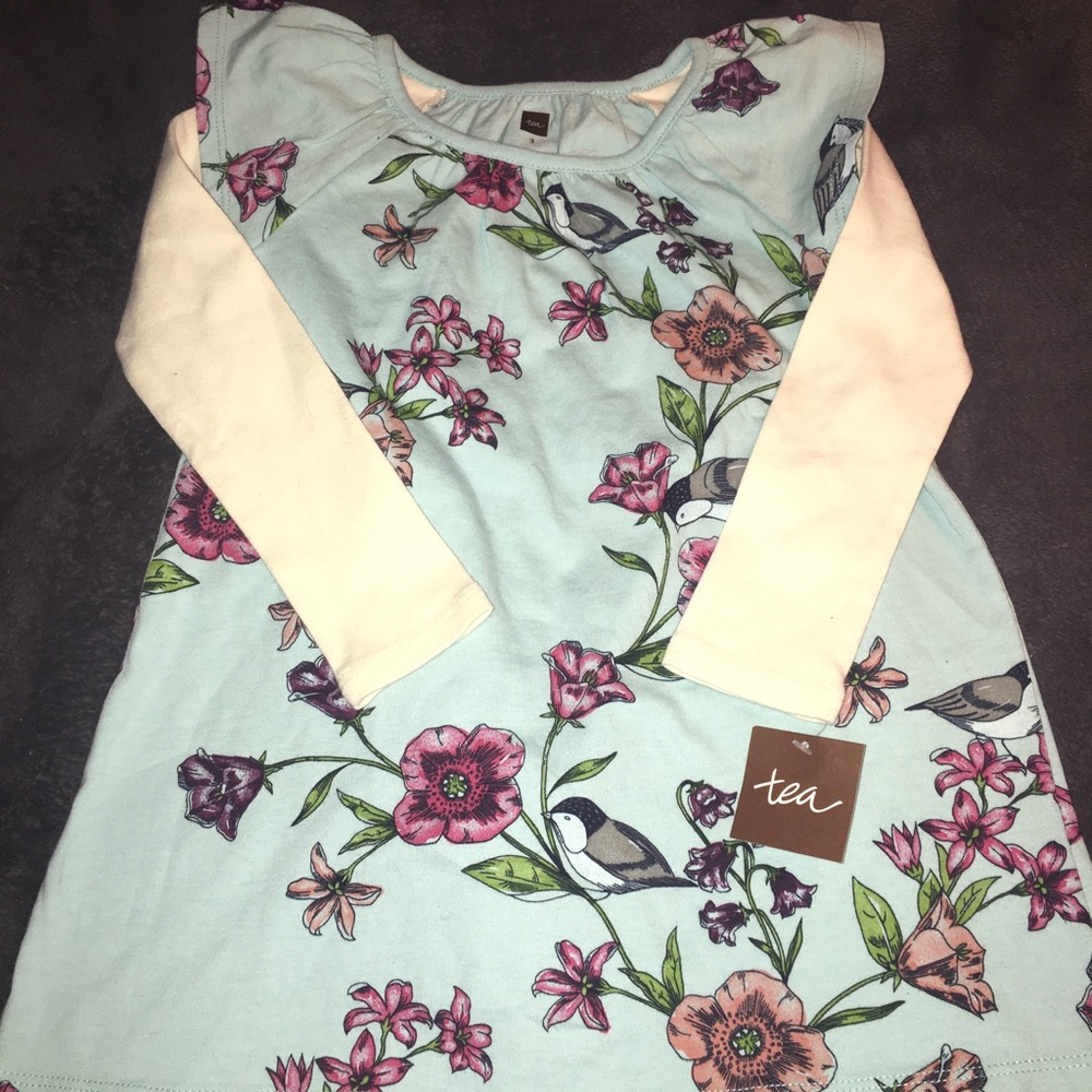 Tea collection with tags never worn